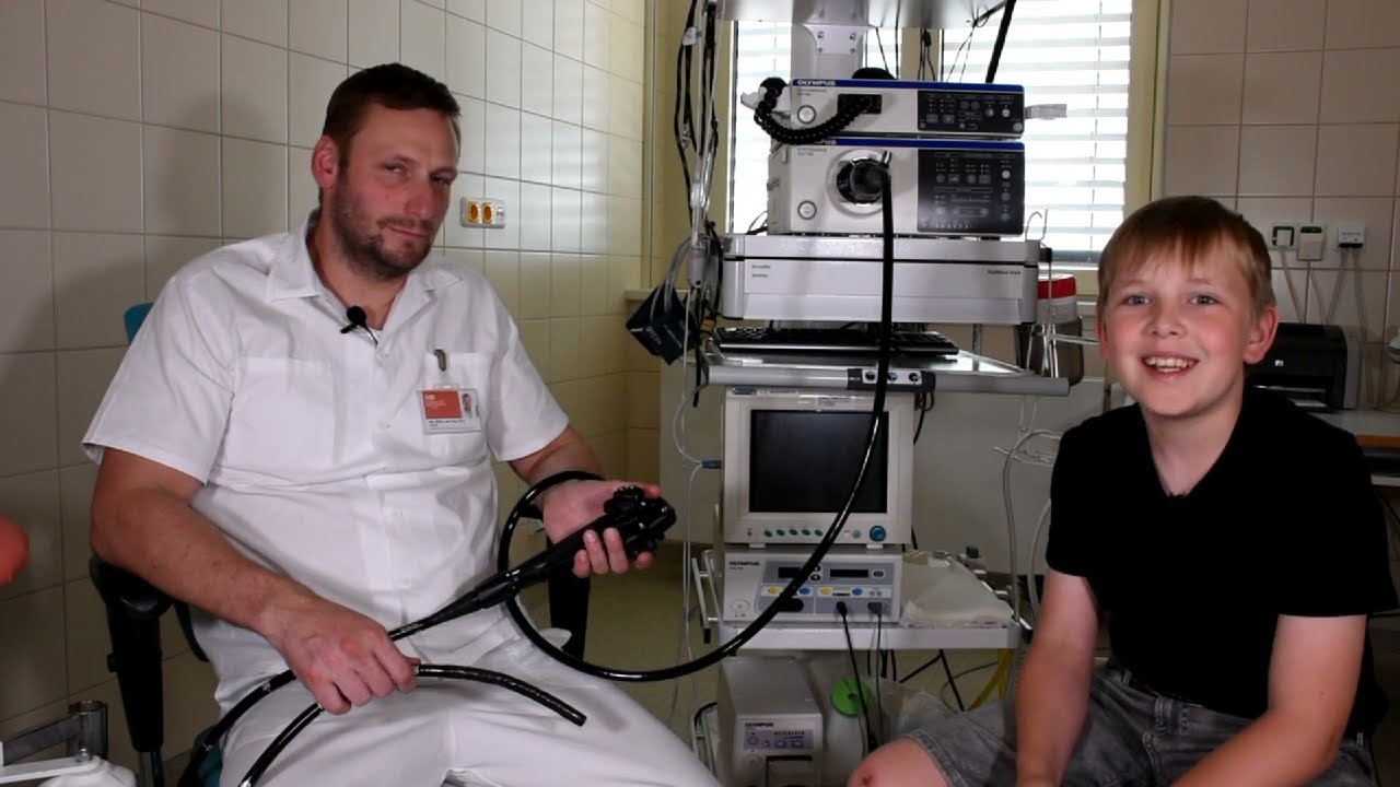 Nádor či zánět tlustého střeva musíte léčit včas. Nebojte se kolonoskopie, apeluje primář Trna z MOÚ