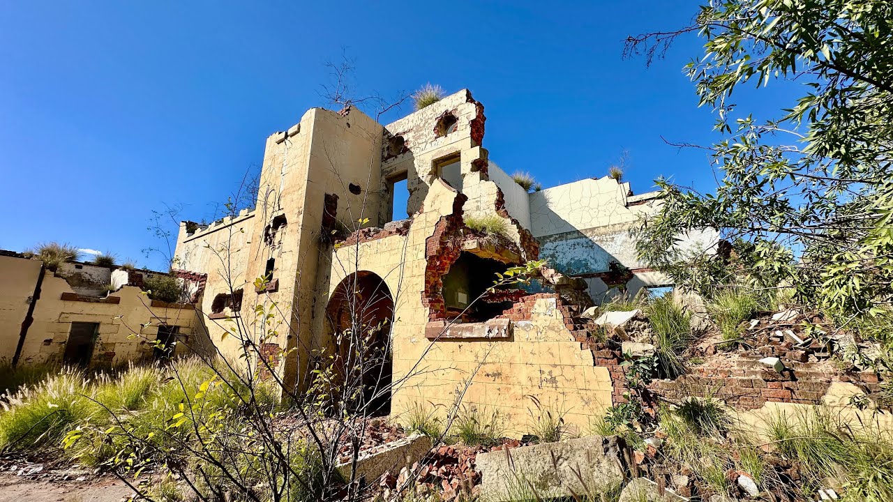 Ramkraal Prison in Bloemfontein. Abandoned and looted. 