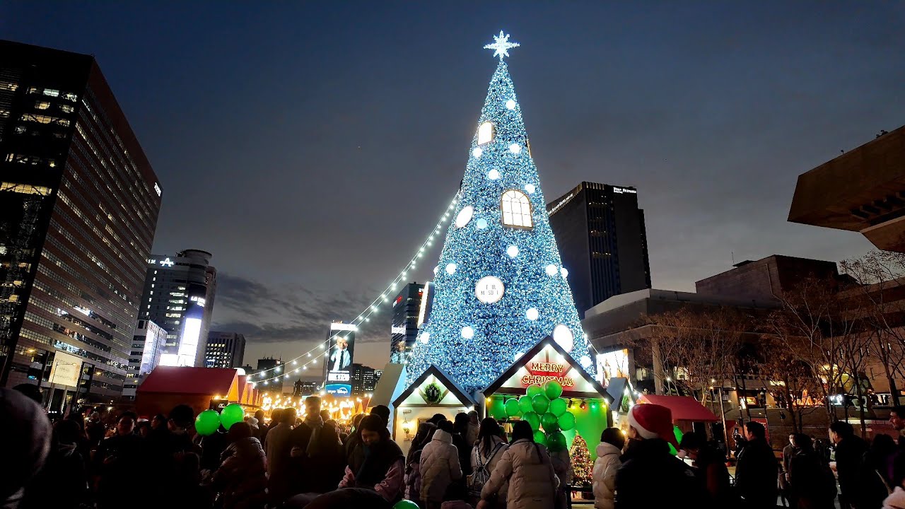 (4K)2025 광화문 크리스마스 마켓, 겨울동화 속 산타마을(2025 Gwanghwamun Christmas Market)