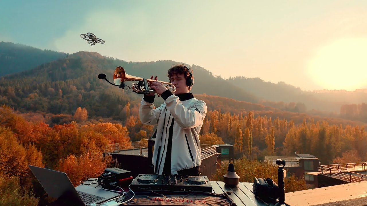 Autumn Groove: Live Set by Denza | Deep House & Organic House