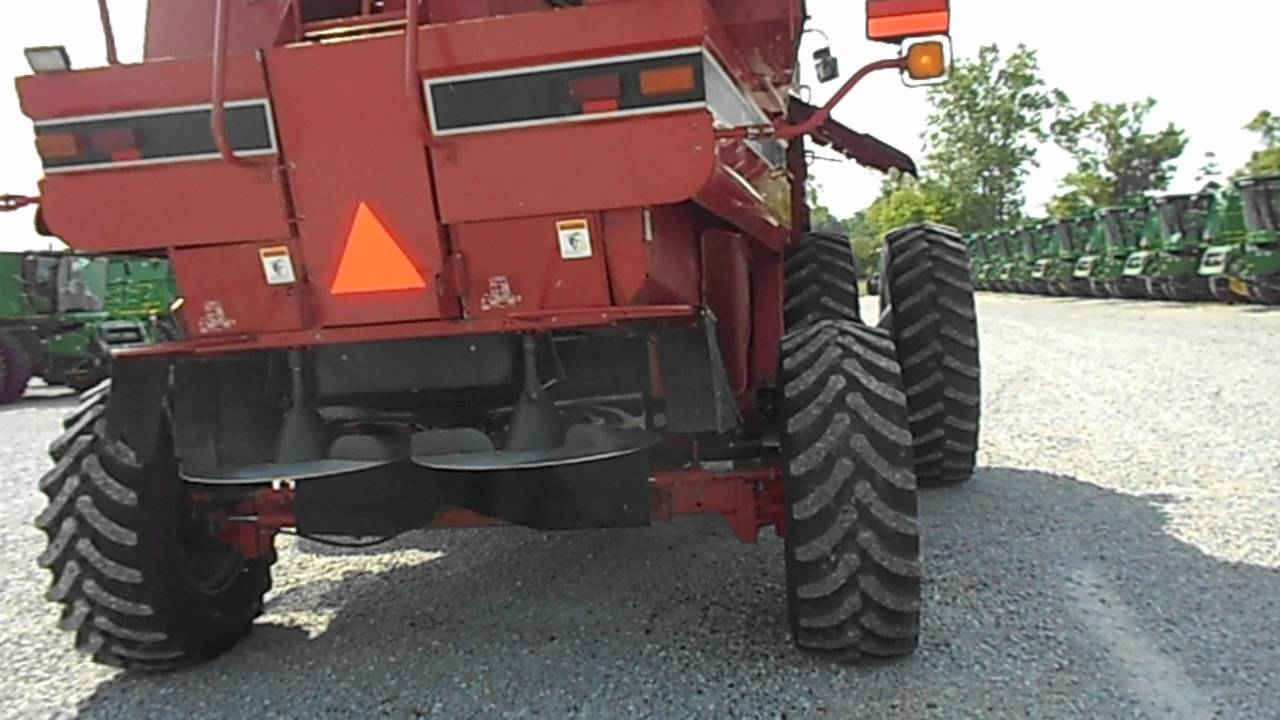 Case IH 2388 Combine Video 2