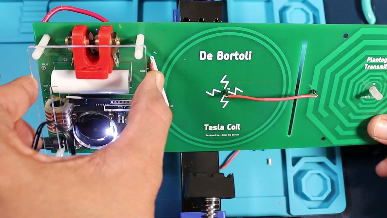 DeBortoli Tesla Coil Assembly video