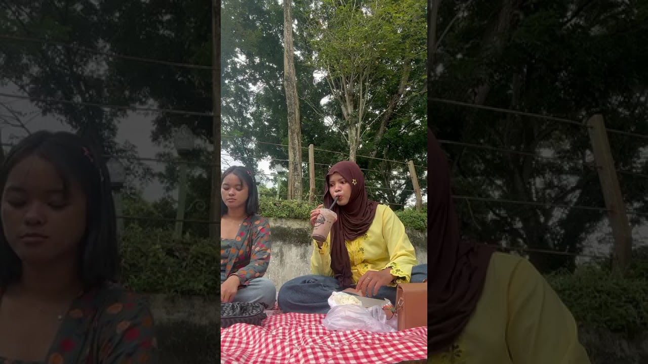 Piknik Berkebaya