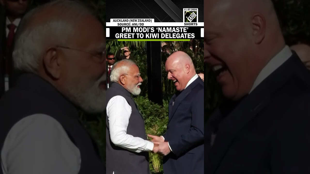 Must Watch: PM Modi exchanges &lsquo;Namaste&rsquo; greetings with Kiwi delegates