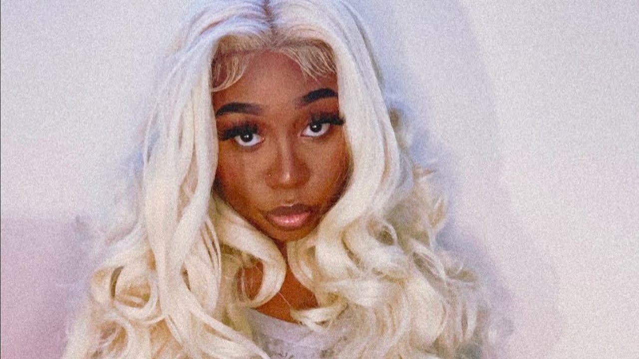 Robyn L - Malibu Barbie