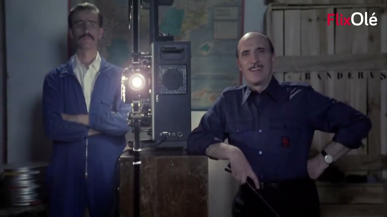 Entrenando para convertirse en Franco en Espérame en el cielo (Antonio Mercero, 1987)