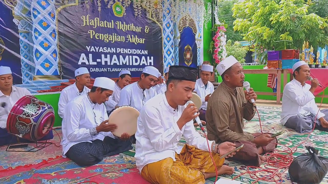 Sholawat opening MAJELIS SHOLAWAT AL HAMIDAH 