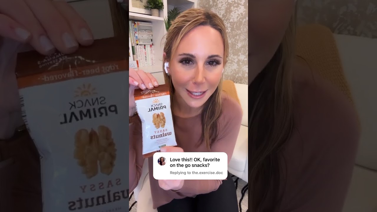 3 SNACKS a Dietitian Carries AT ALL TIMES