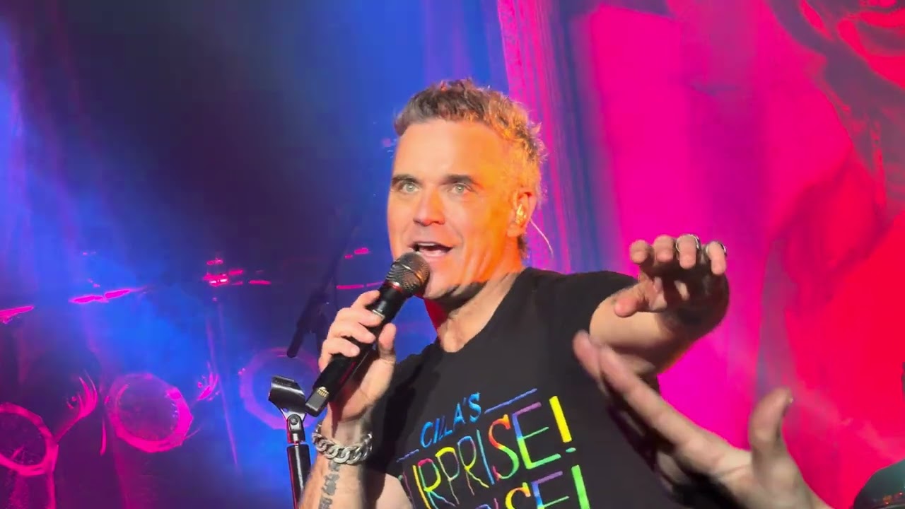 Robbie Williams- Morrissey - Live At Liverpool Olympia- 06/02/26