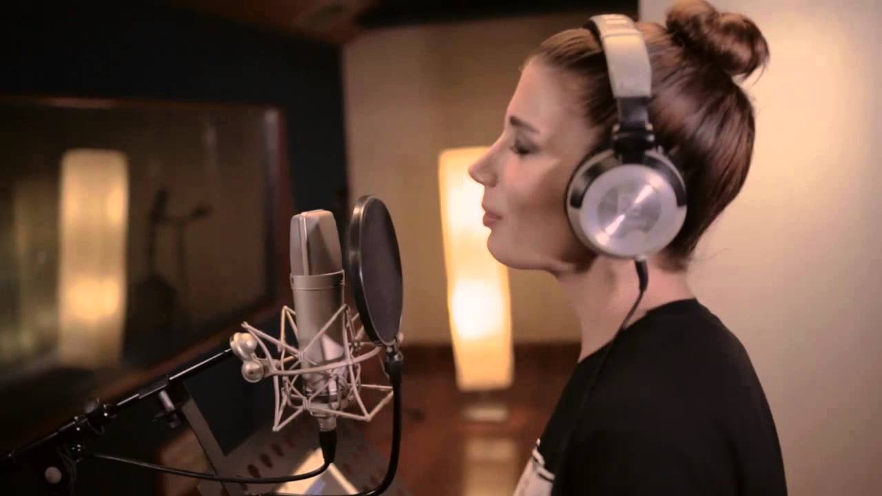İrem Derici - Aşkolsun .. 10 Nisan Sinemalar'da