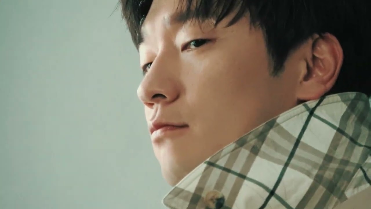 BURBERRY TRENCH COAT CAMPAIGN / SON SUKKU
