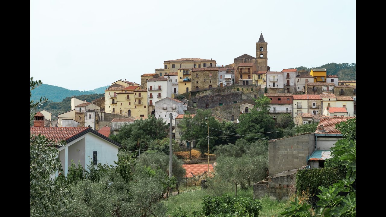 Oliveto Lucano | Village Tales