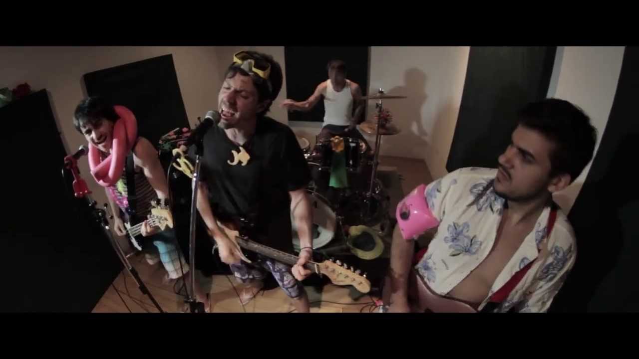 Hay Peores - Bajo El Mar (Cover de Under The Sea de 