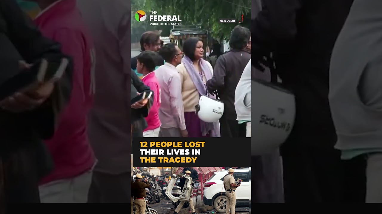 Families mourn victims of Red Fort car blast in Delhi | 