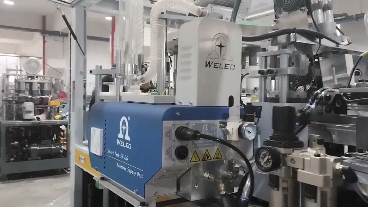 The cup sleeve machine with hot melt glue box for the Egyptian customer hascompleted trial operation