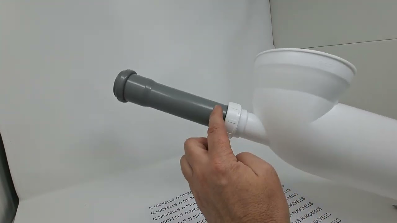 Pan Connector 90 Degree With 40 mm Inlet