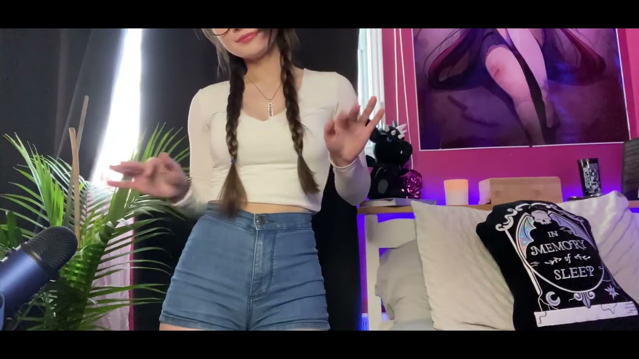ASMR Scratching - High waisted jean shorts🕊