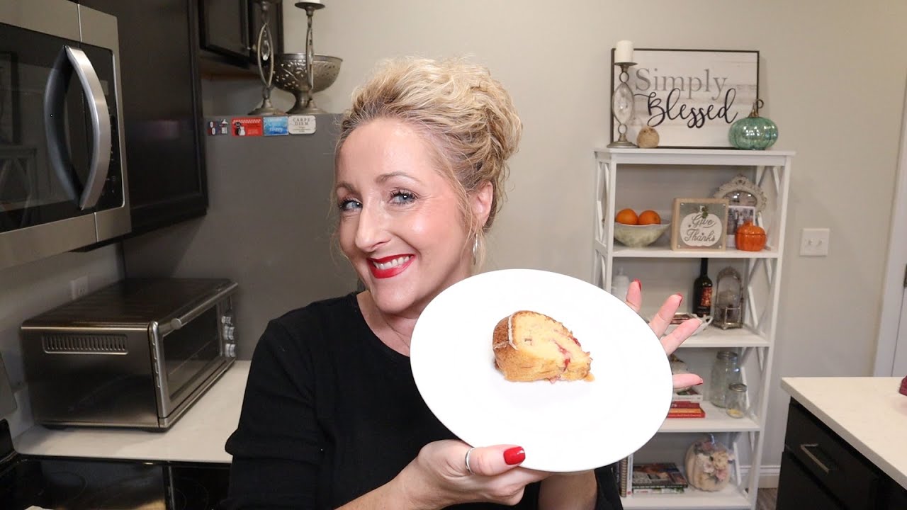 Кофейный кекс с клюквенным соусом (используем оставшийся клюквенный соус!) ~ Простая праздничная ...