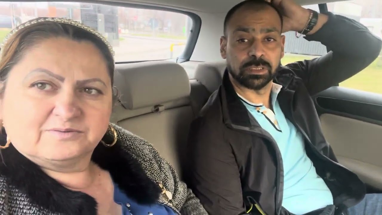 Olga îs familia la București la cumpărături