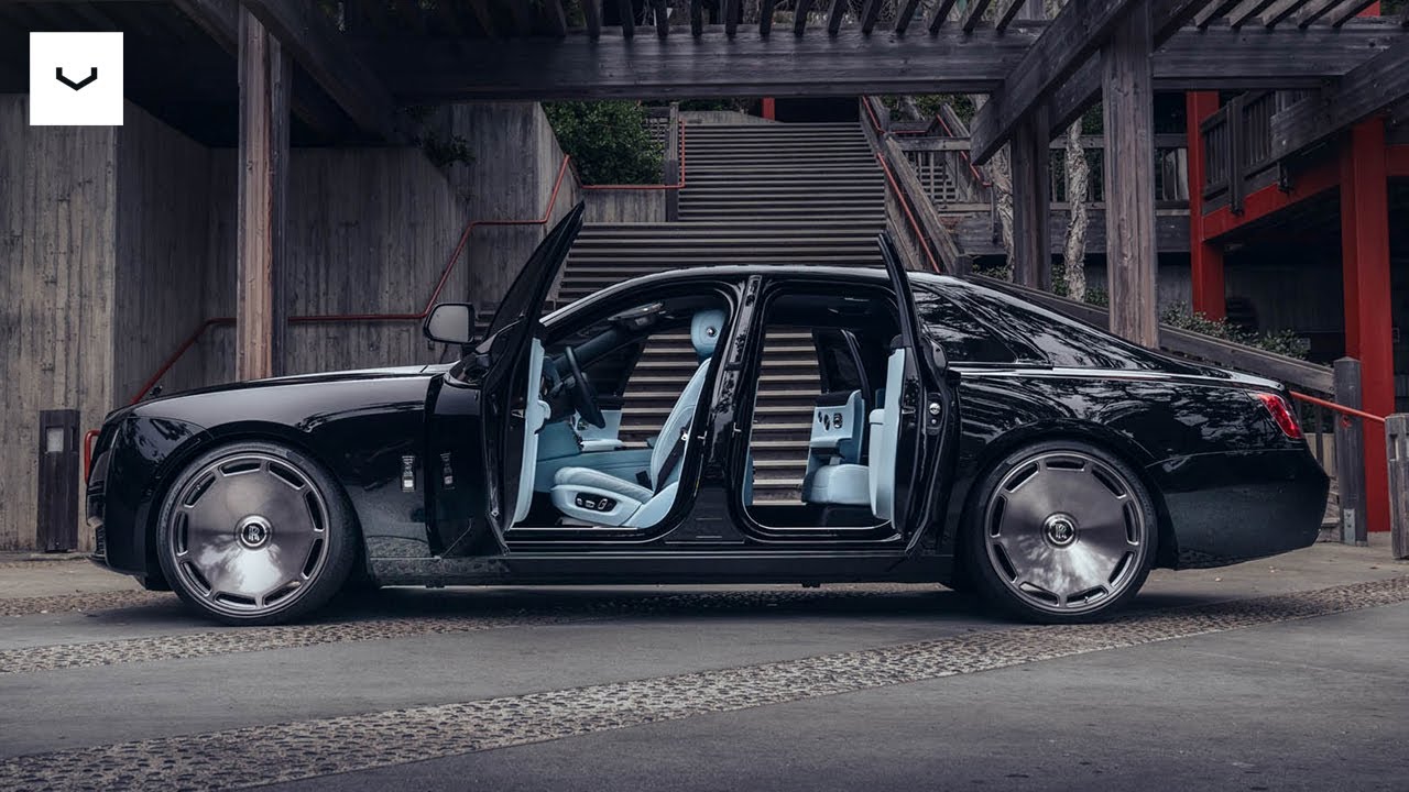 Rolls Royce Ghost Lowered on 24-inch Vossen Wheels