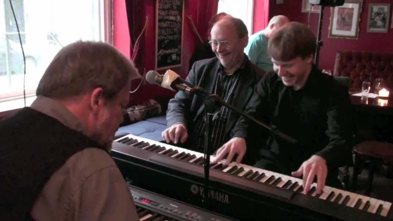D Flat Blues/ Lasse "Boogie" Jensen-Hans Knudsen-Tom Skovgaard