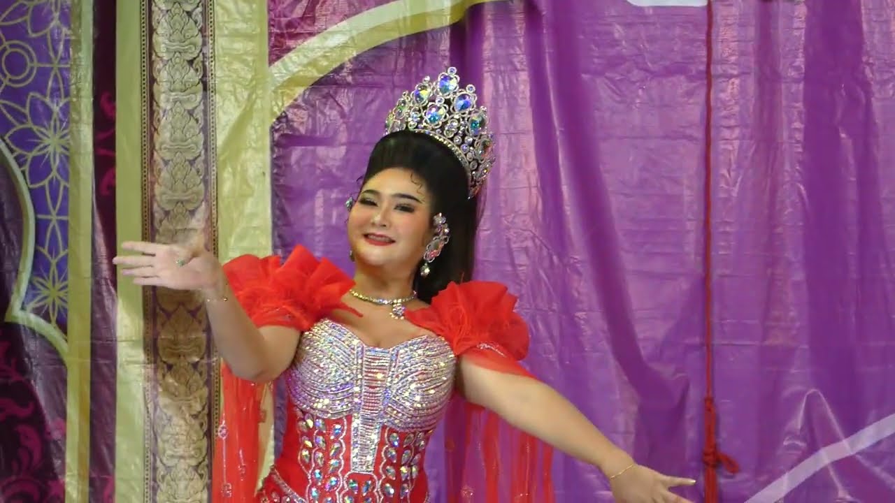 #ลิเกไอซ์อนันต์ ดวงแก้ว ดวงใจ ^^ ชุดแดง ชุดใหม่สวยจังเลยย #ปุยปรีญานุช #