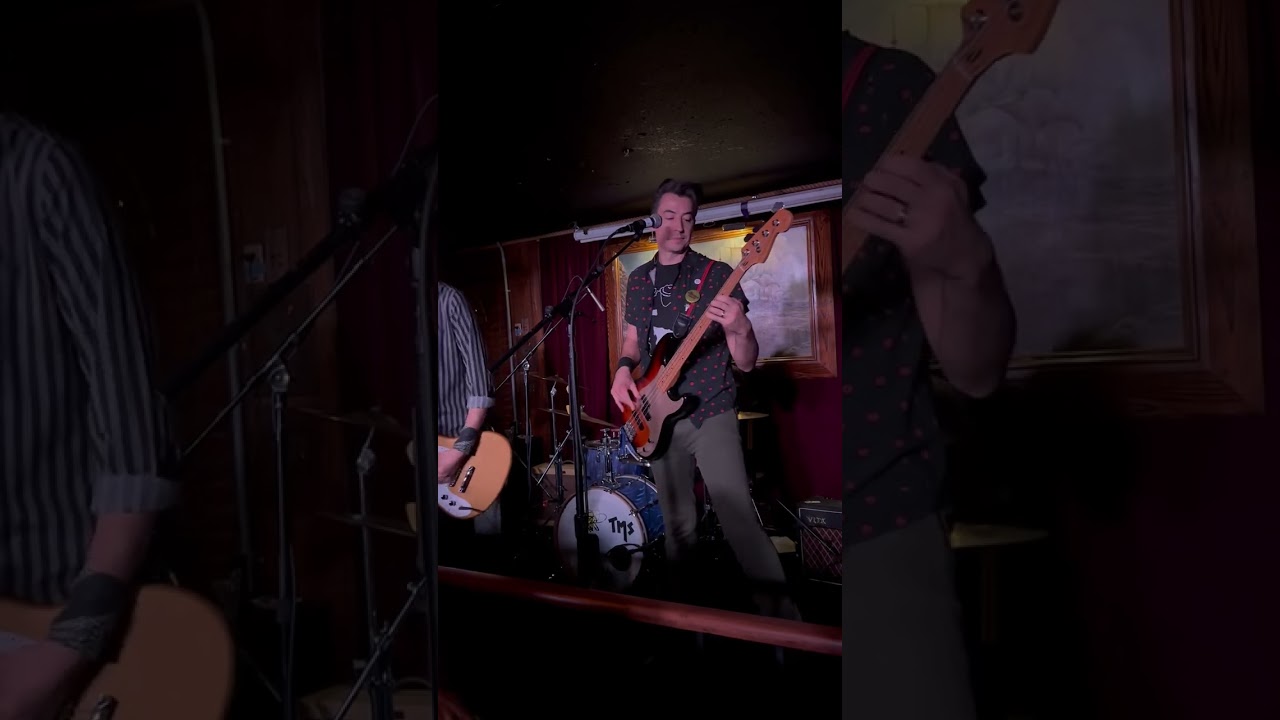 Manic Standstill album release show at Redwood Bar LA
