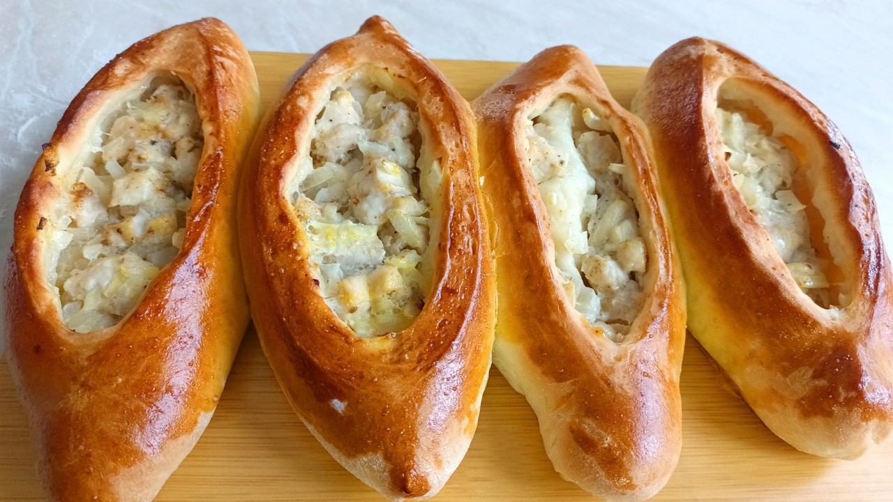 Fluffy chicken buns - quick and easy.