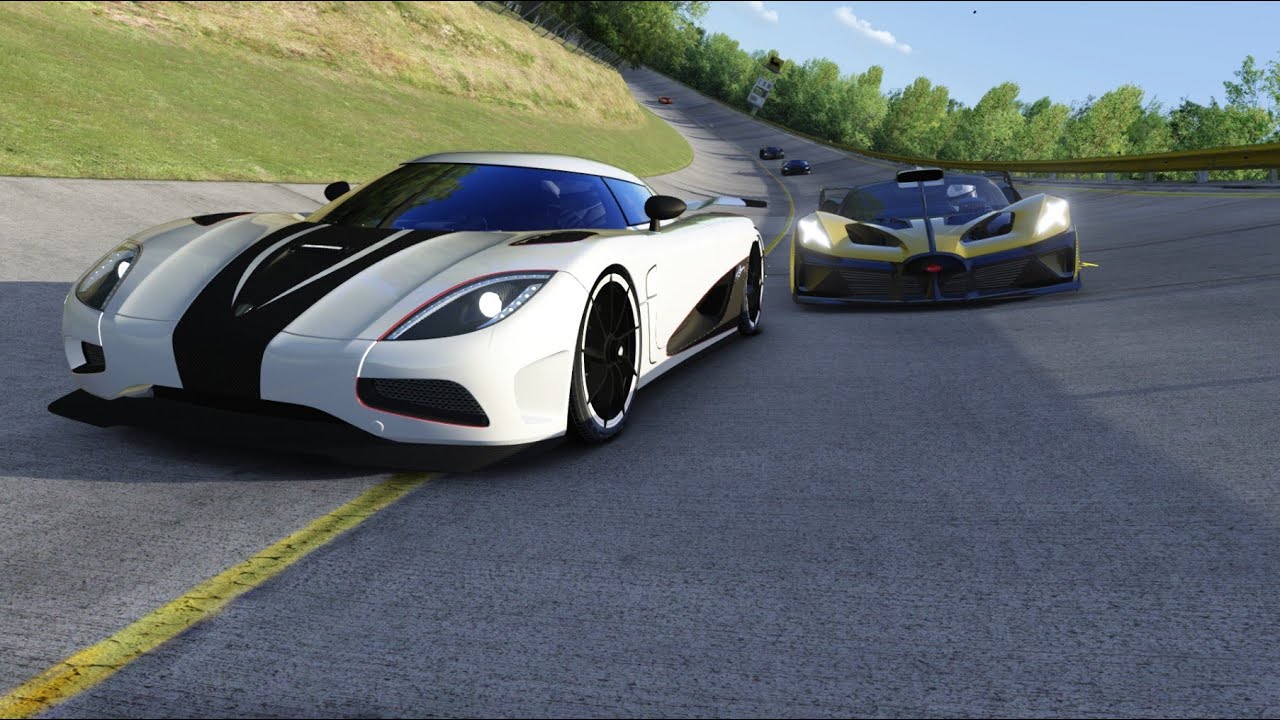 Bugatti Bolide vs Koenigsegg Agera R at Monza Full Course