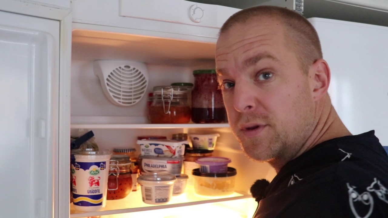 Så städar man sitt kylskåp