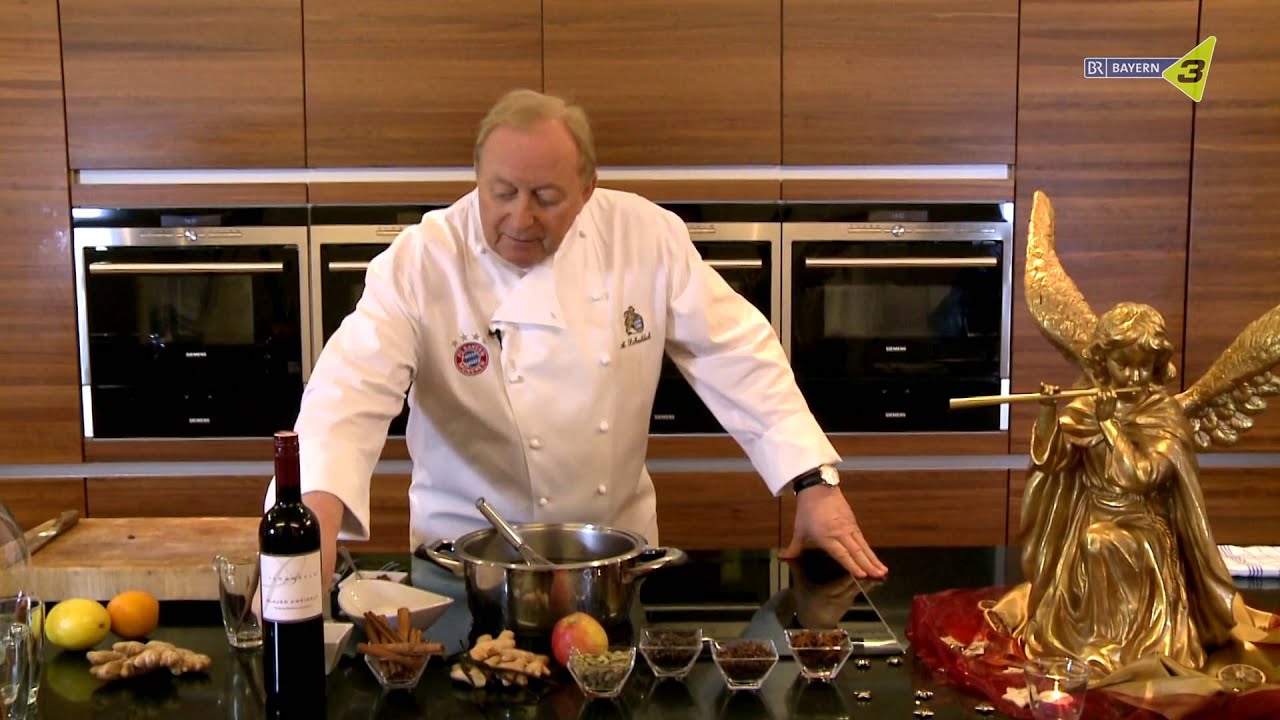Alfons Schuhbeck macht Gl&uuml;hwein