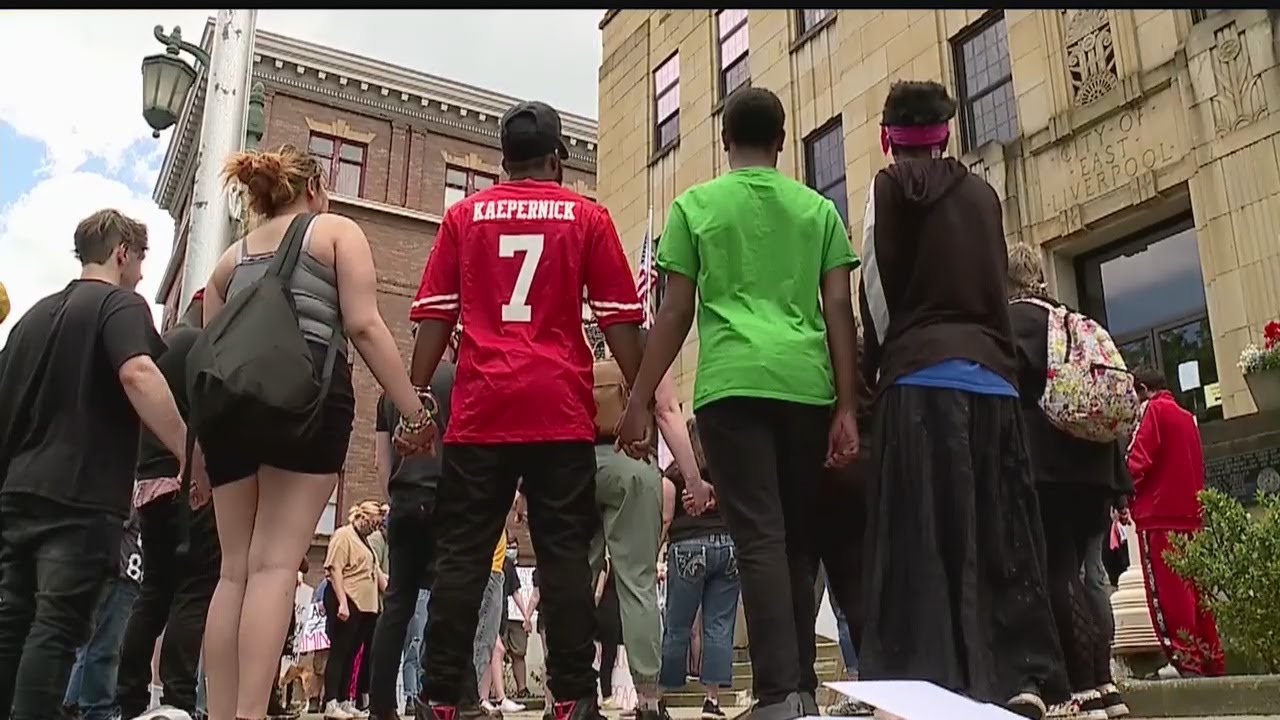 East Liverpool police chief called to answer questions amidst protest