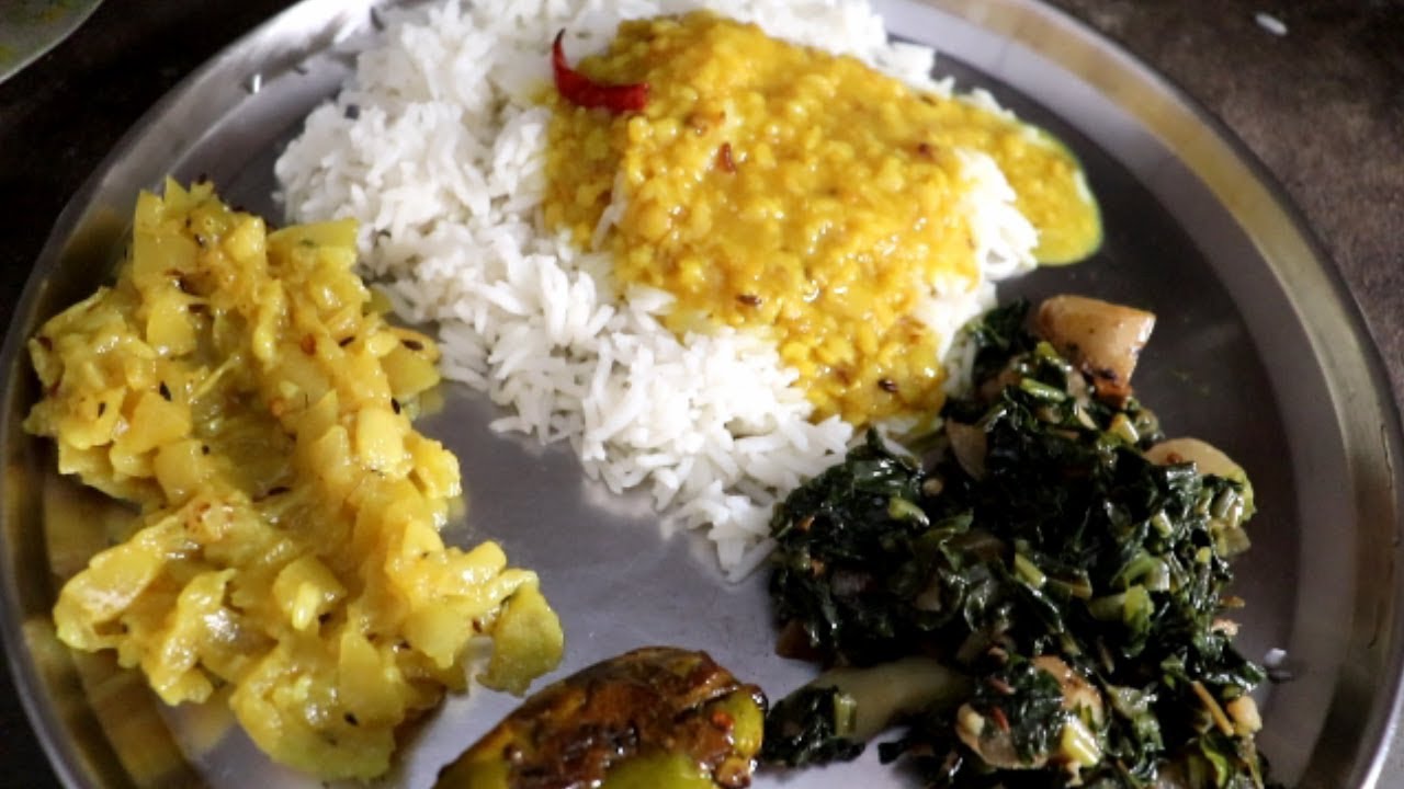 A Perfect lunch Routine-Village Style || Bharwa parwal || Mooli patta sag || Ghiya ki sadi sabji ||