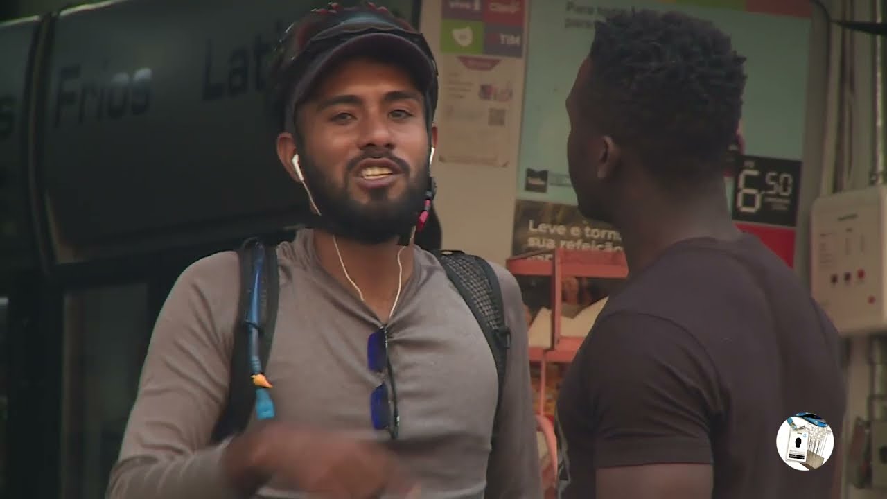 Flagrantes de ataques da Gangue da bicicleta ROUBANDO quem frequenta a região central de São Paulo
