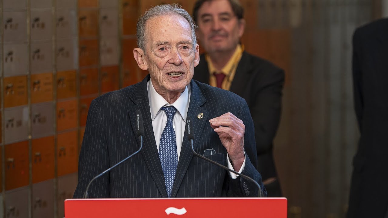 Legados de José Manuel Blecua y sus dos hijos, José Manuel y Alberto, a la Caja de las Letras