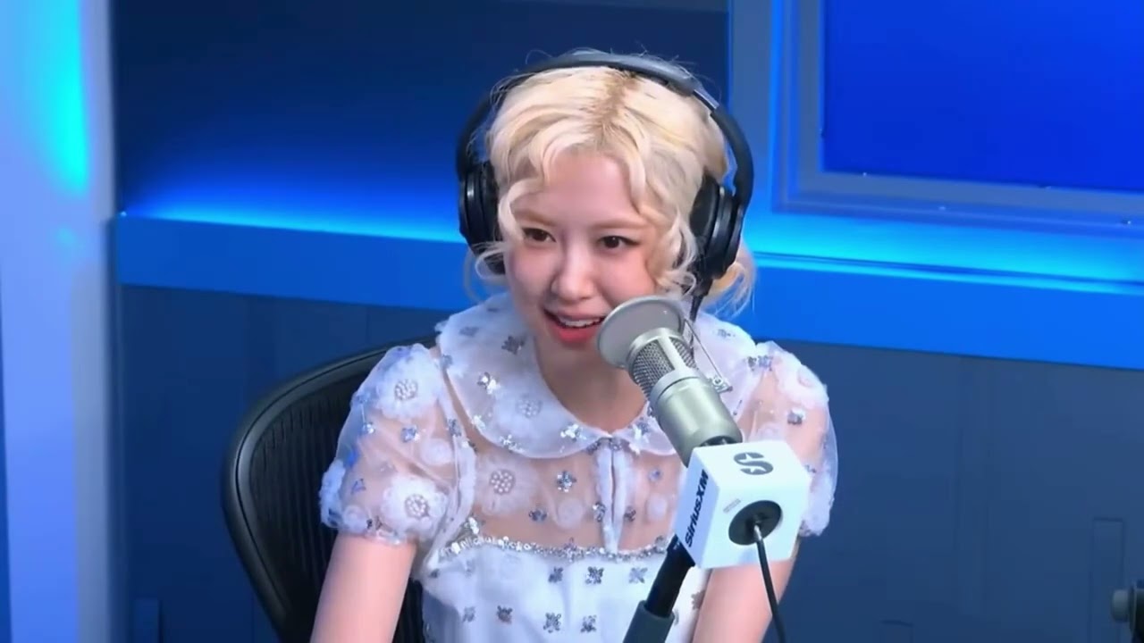 Розэ рассказывает о Бруно Марсе в своем интервью SiriusXM