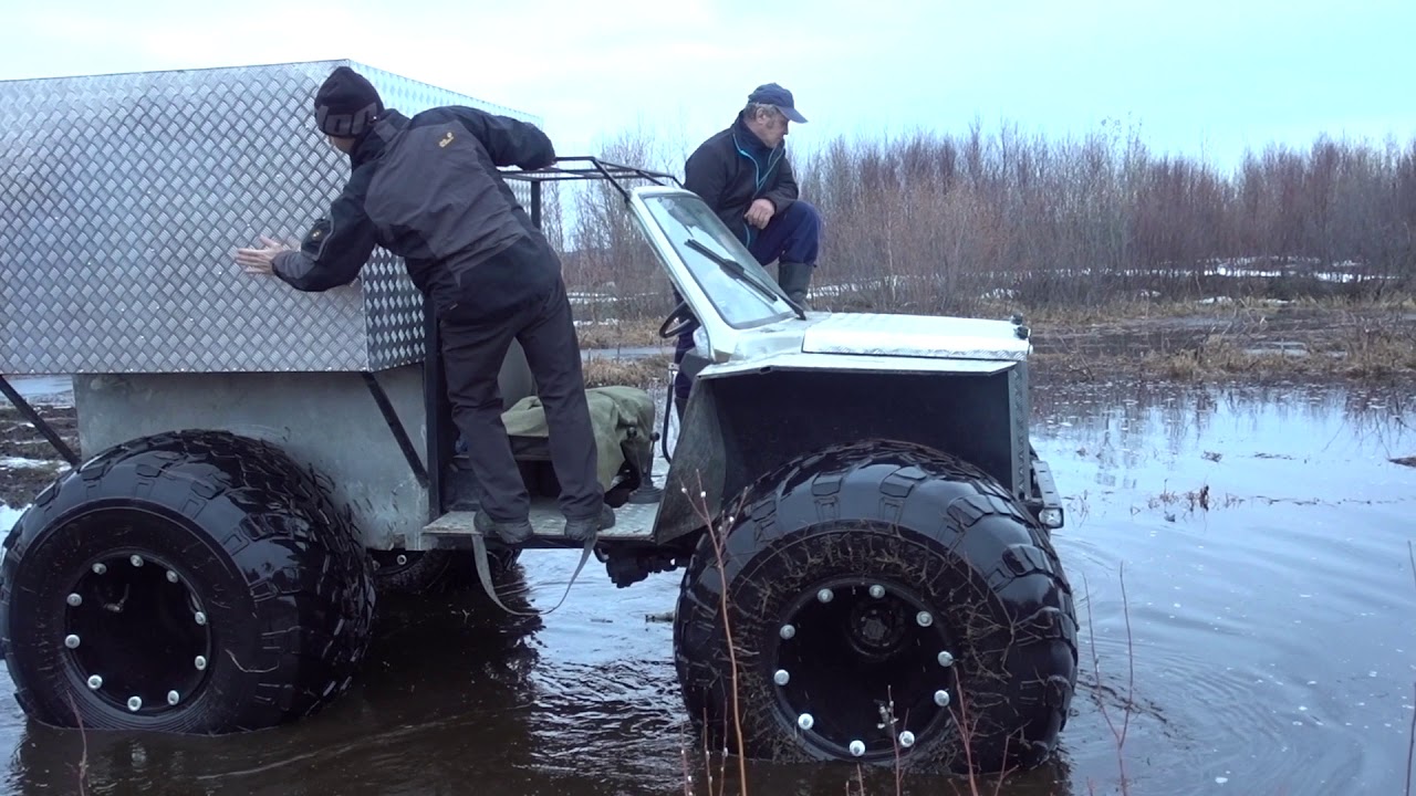 Вездеход  ..Малыш ,, утопили в лу.....