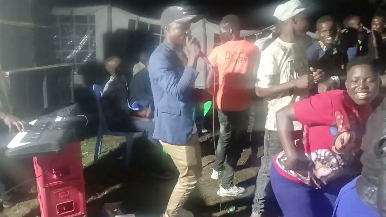 LIVE PERFORMANCE BY KEVO OKEW GI ODOSH 