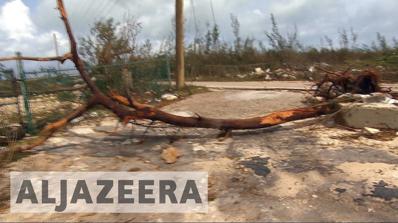 Hurricane Matthew sweeps through Bahamas