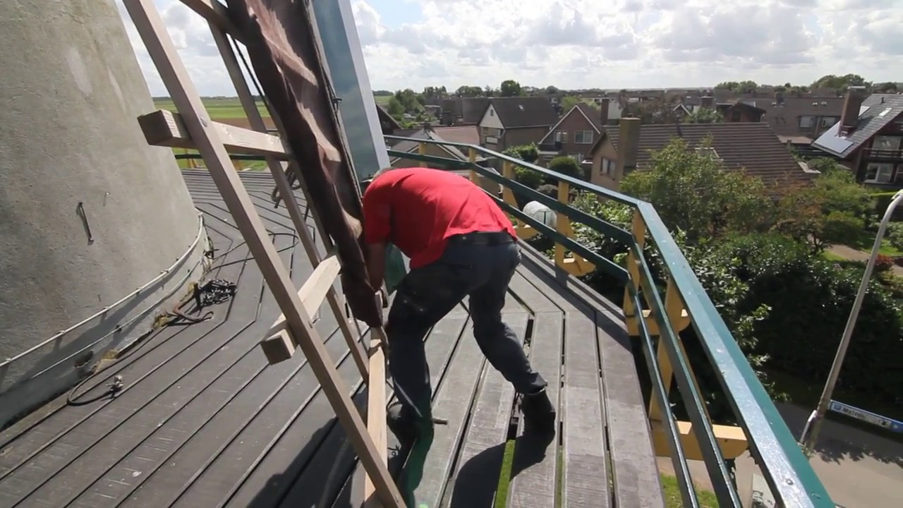 Korenmolen De Arend te Zuidland eerste keer graan malen sinds 2015