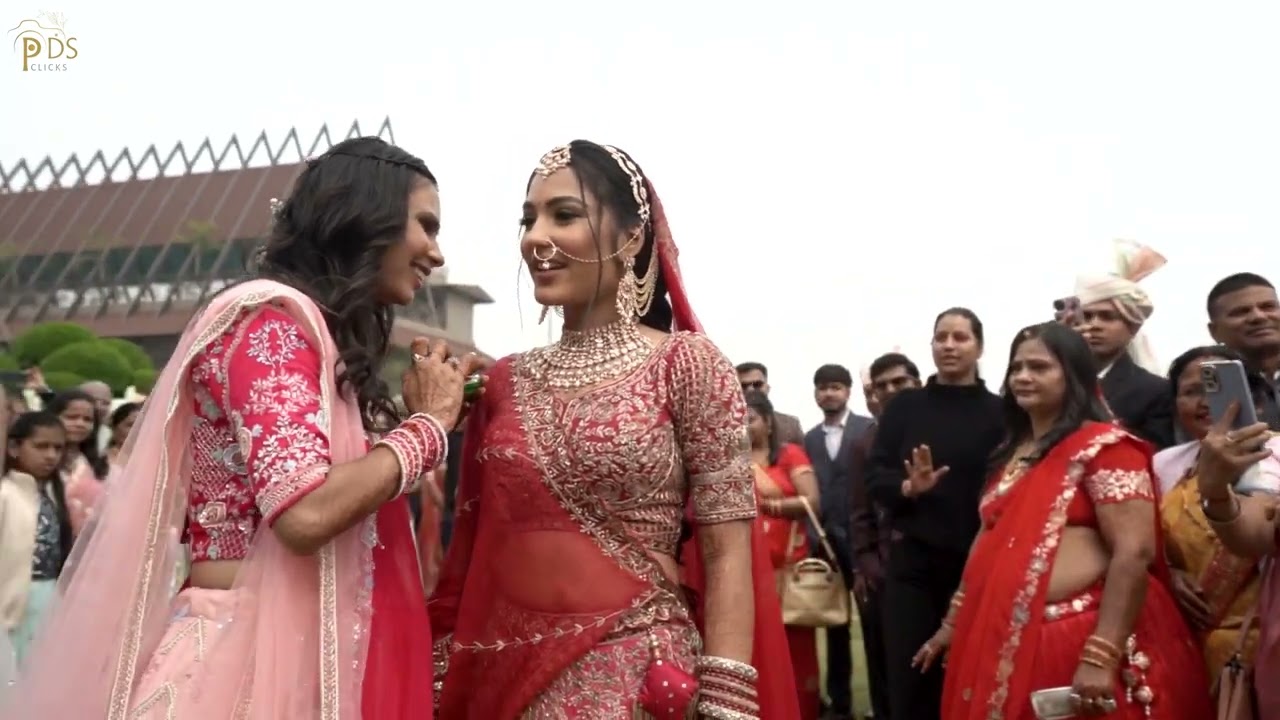 Made my precious moment his one too ❤️ #bridalentrydance #bridalentrysong #piyagharaayege #meinhuna