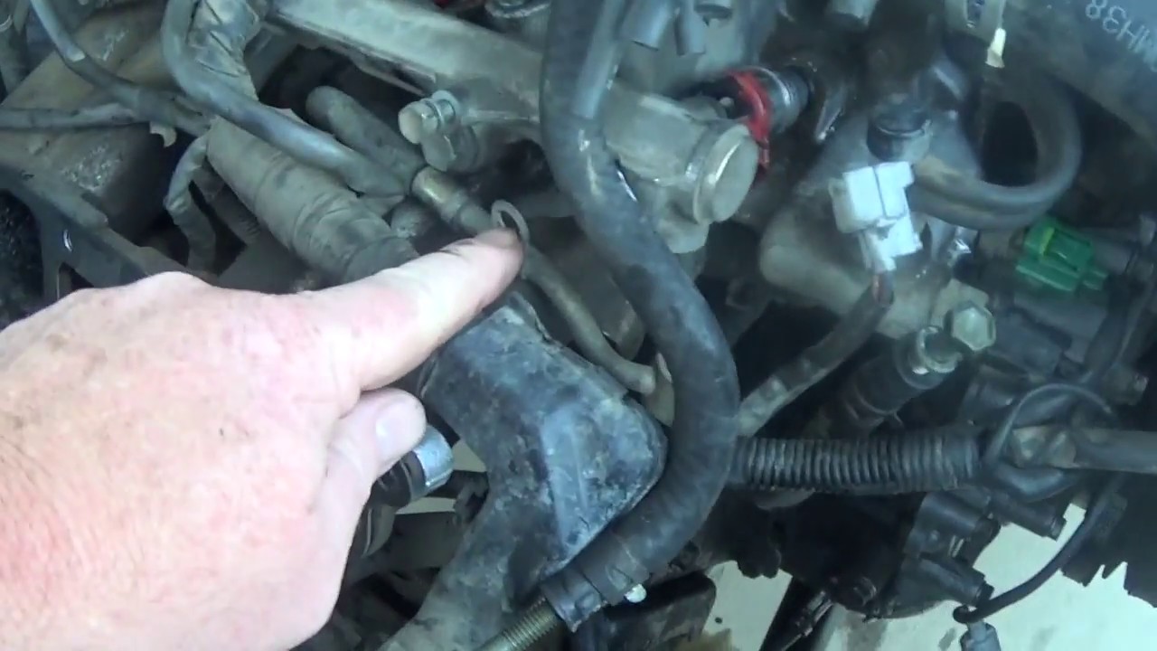 22re Installing fuel rail