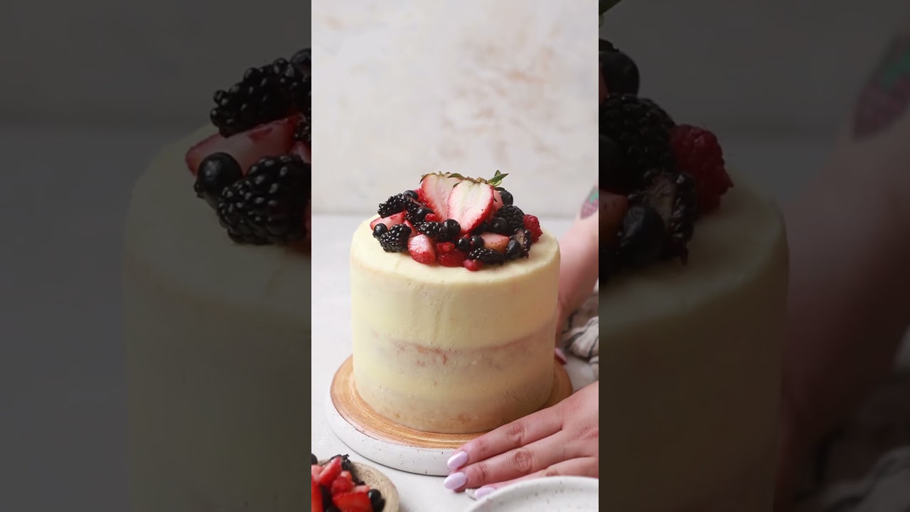 Lemon Berry Mascarpone Cake
