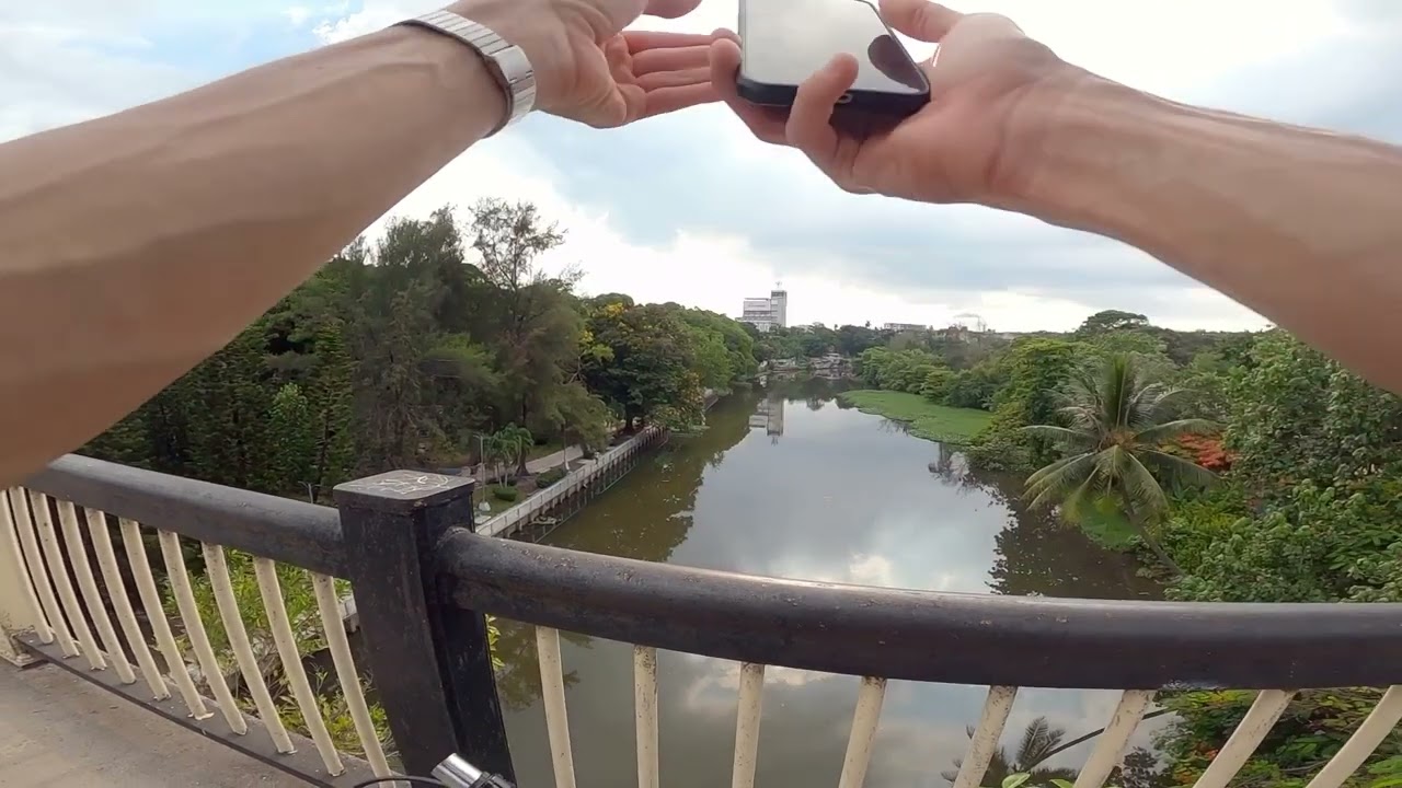 HAVANA NEXT | Biking on 23 ST & Rio Almendares.