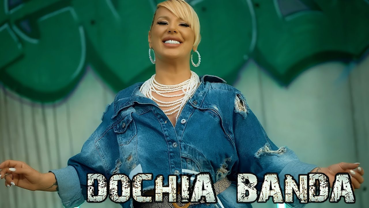 Dochia Banda - O mie de suparari [videoclip oficial]
