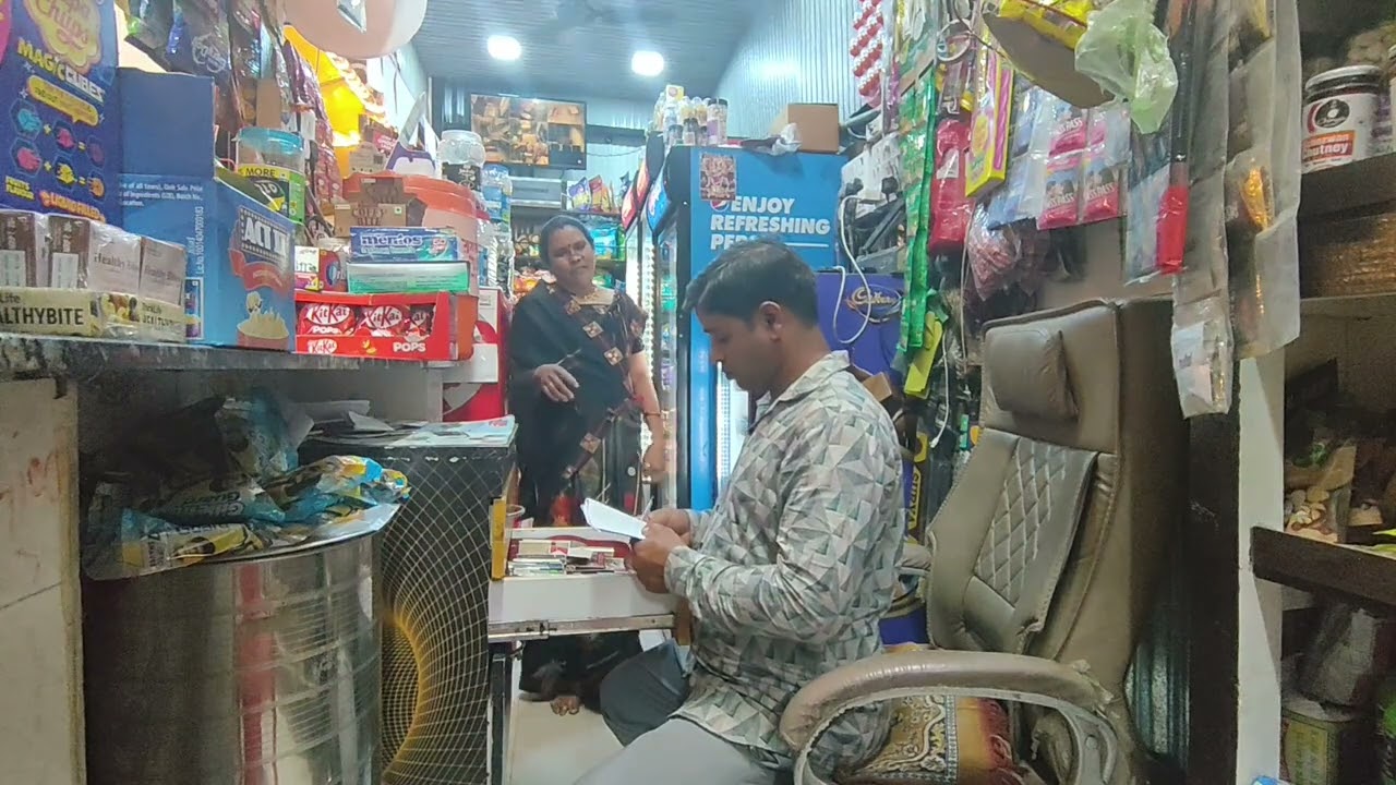 Labour logon ka payment dene mein 💸🤑#funny #💵💸🤑 #short video #comedy #superhitvideo📸 #milianmevideo