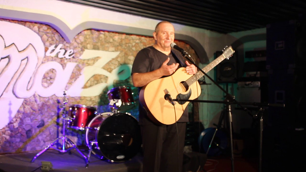 Шкумбата - Скечове и Музика