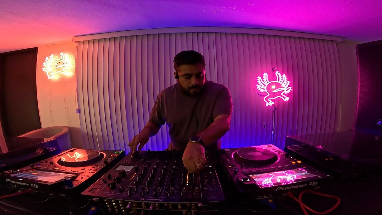 Angel V @ Tuesday LIve Sessions, Axolotl Studio, Sept. 2 2025