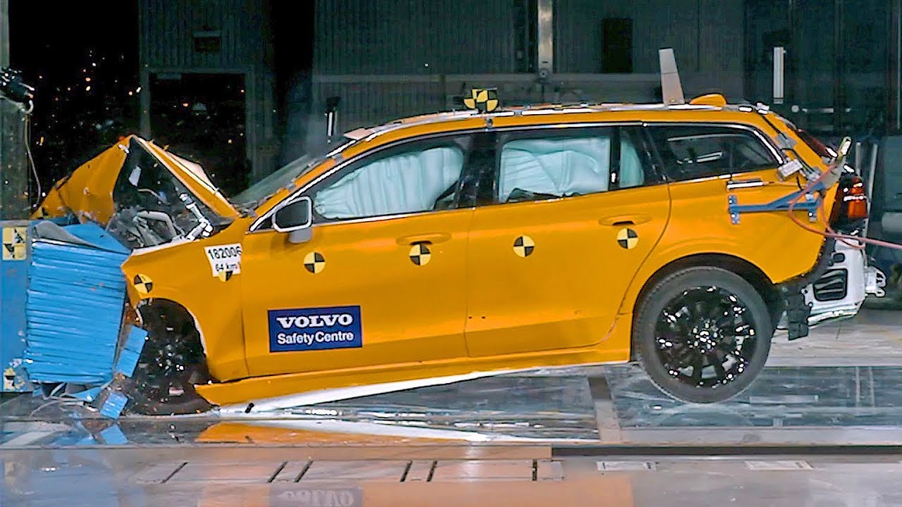 Volvo V60 crash test