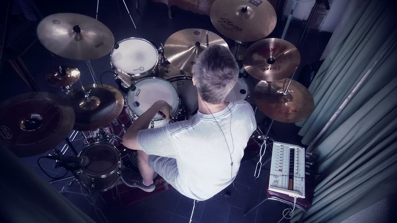 Kike Paglia plays DANCING BIRDS by THE ERIC VON TUTRI FOUR